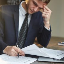 qui appeler litige commercial